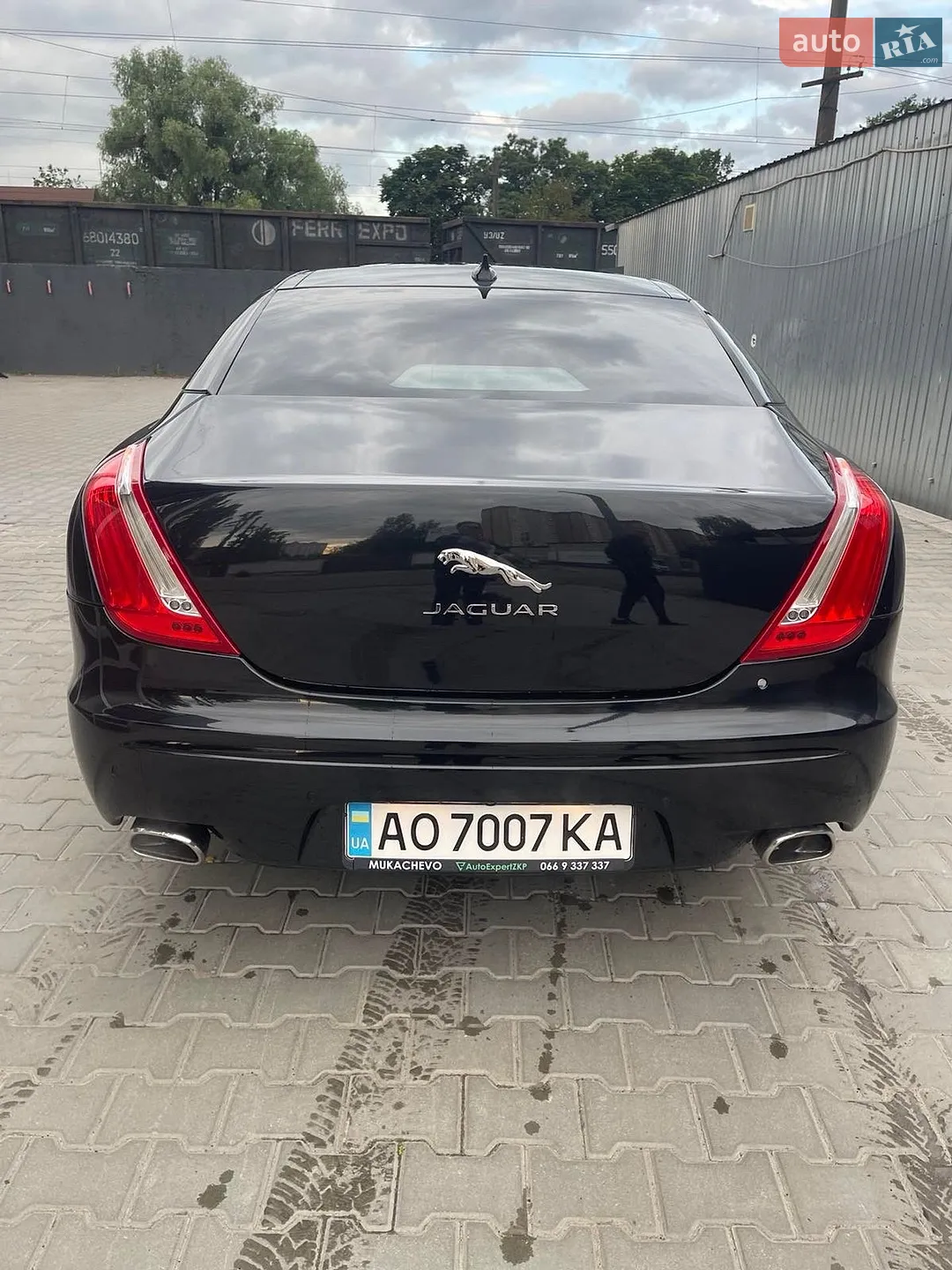 2015 Jaguar XJ - мініатюра 2