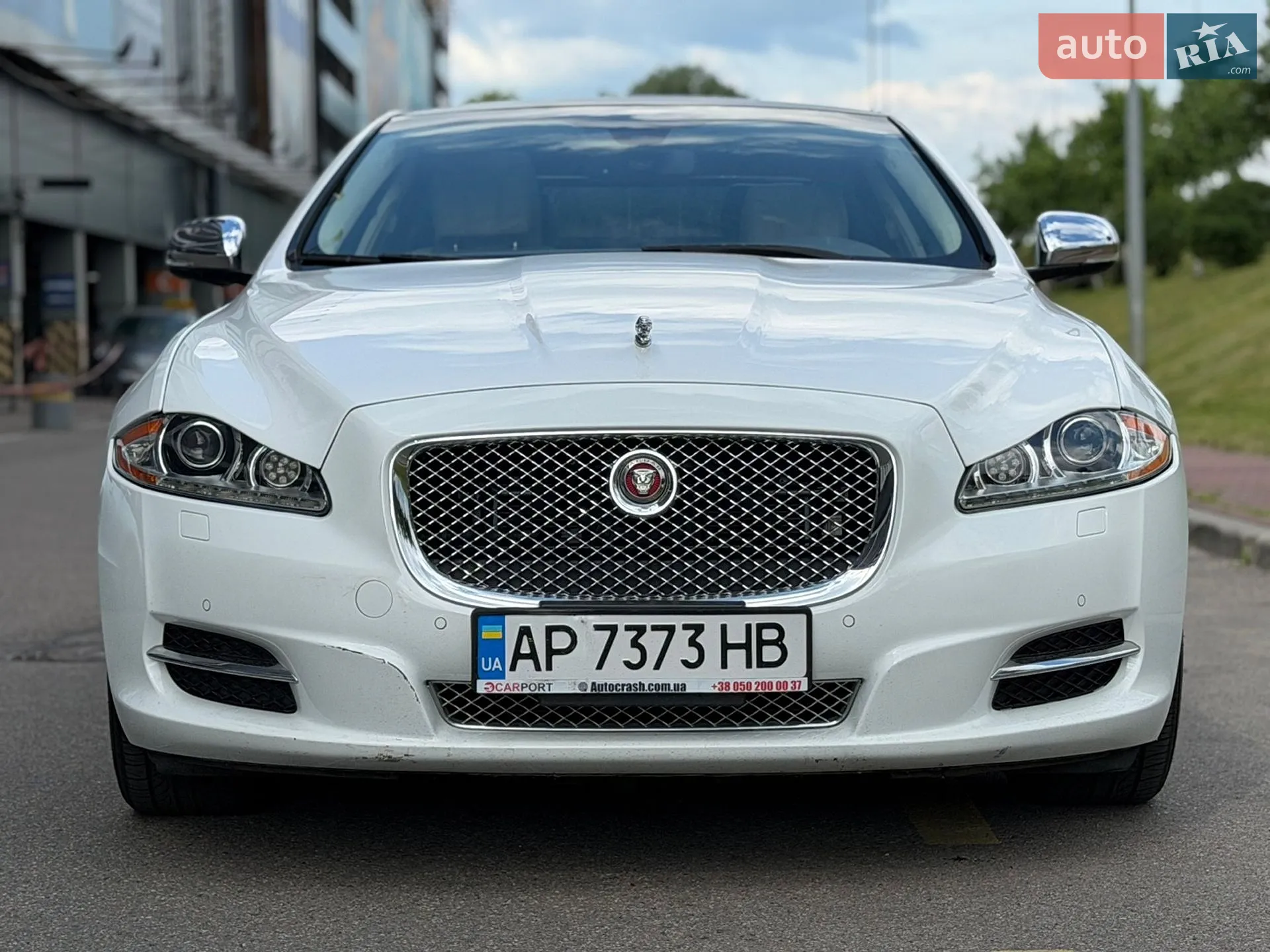 2014 Jaguar XJ - мініатюра 2