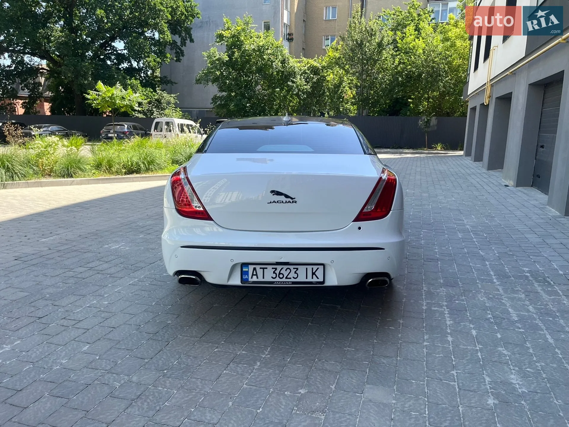 2014 Jaguar XJ - мініатюра 13