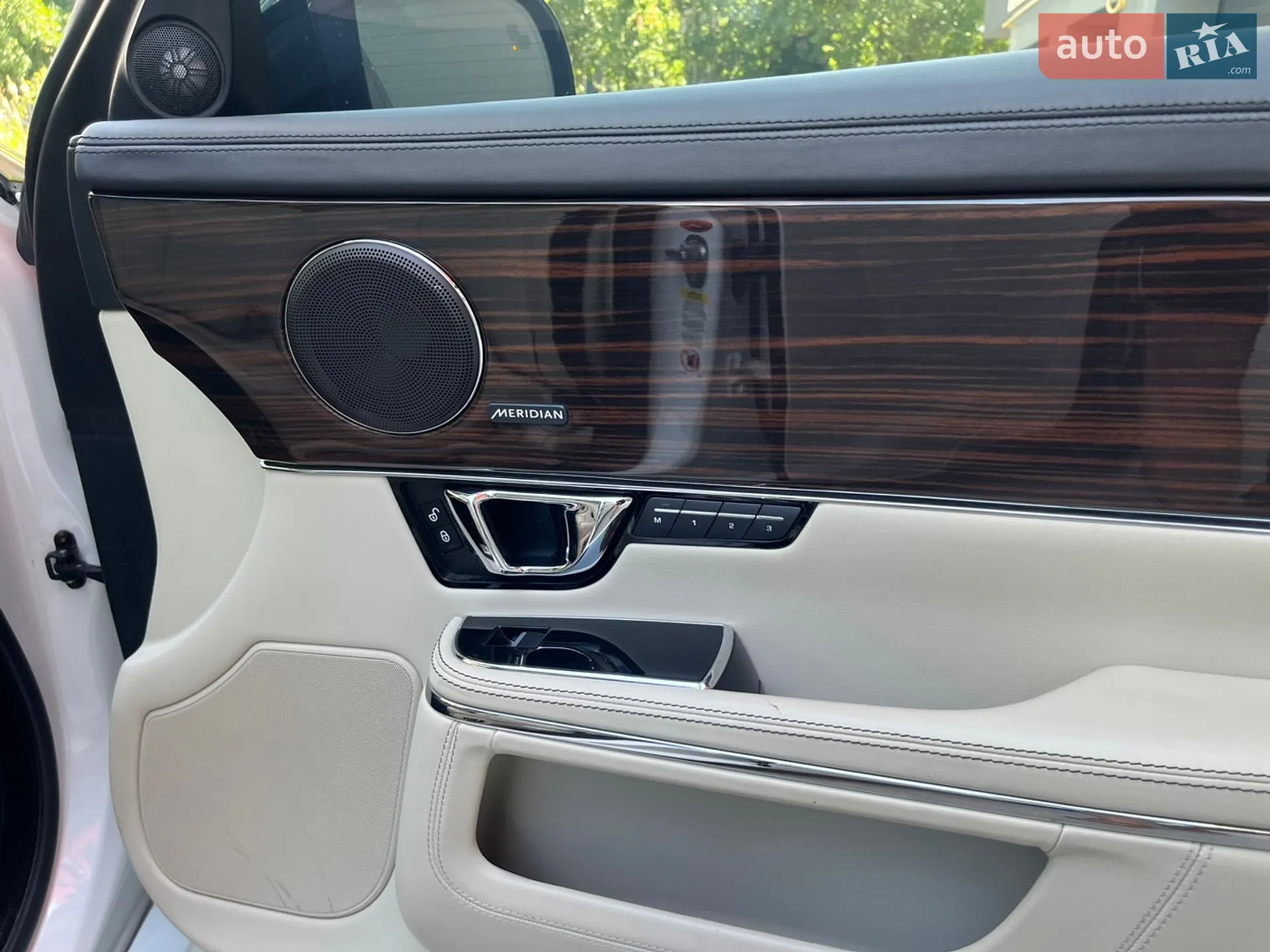 2014 Jaguar XJ - мініатюра 66