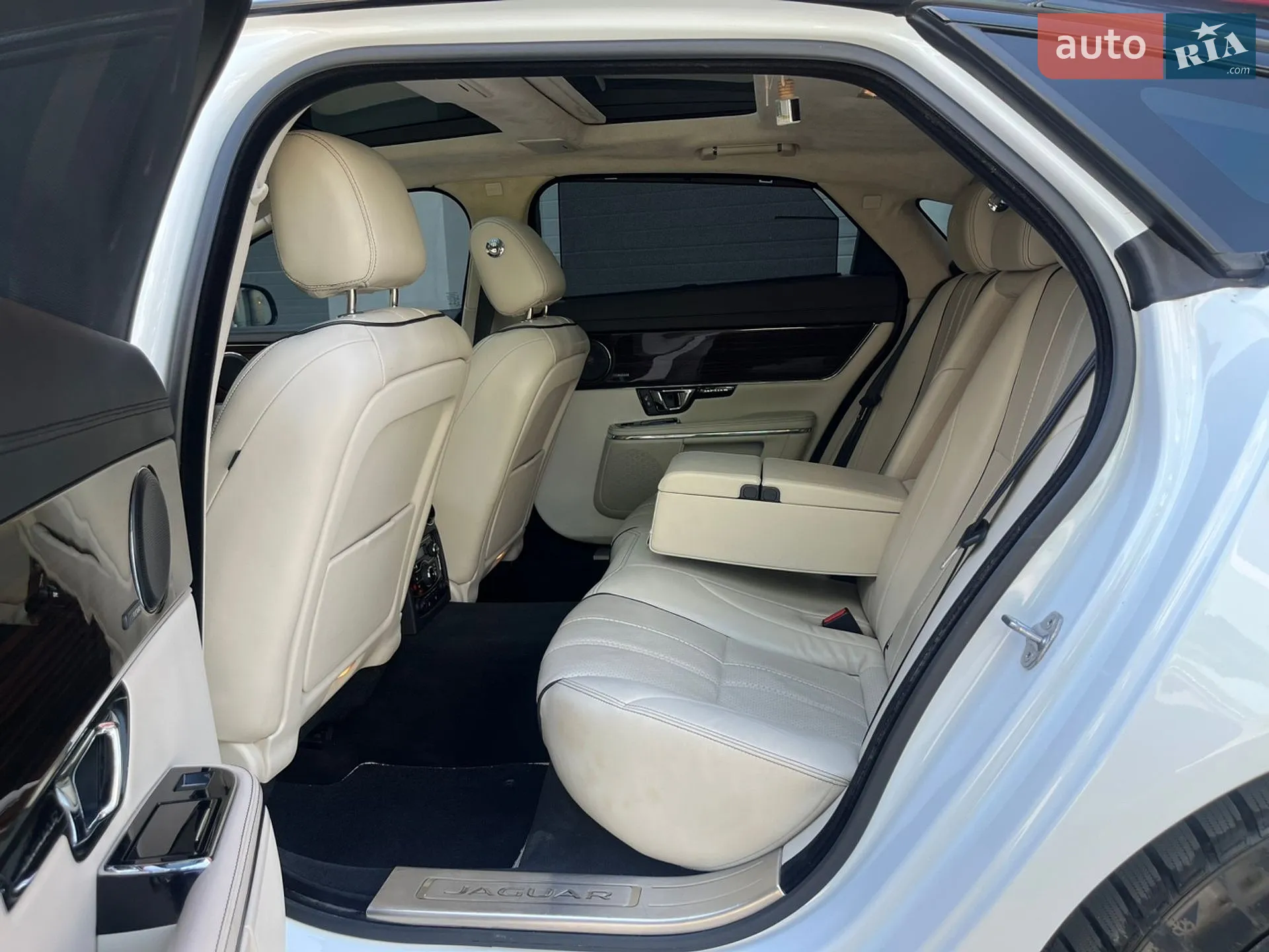 2014 Jaguar XJ - мініатюра 80