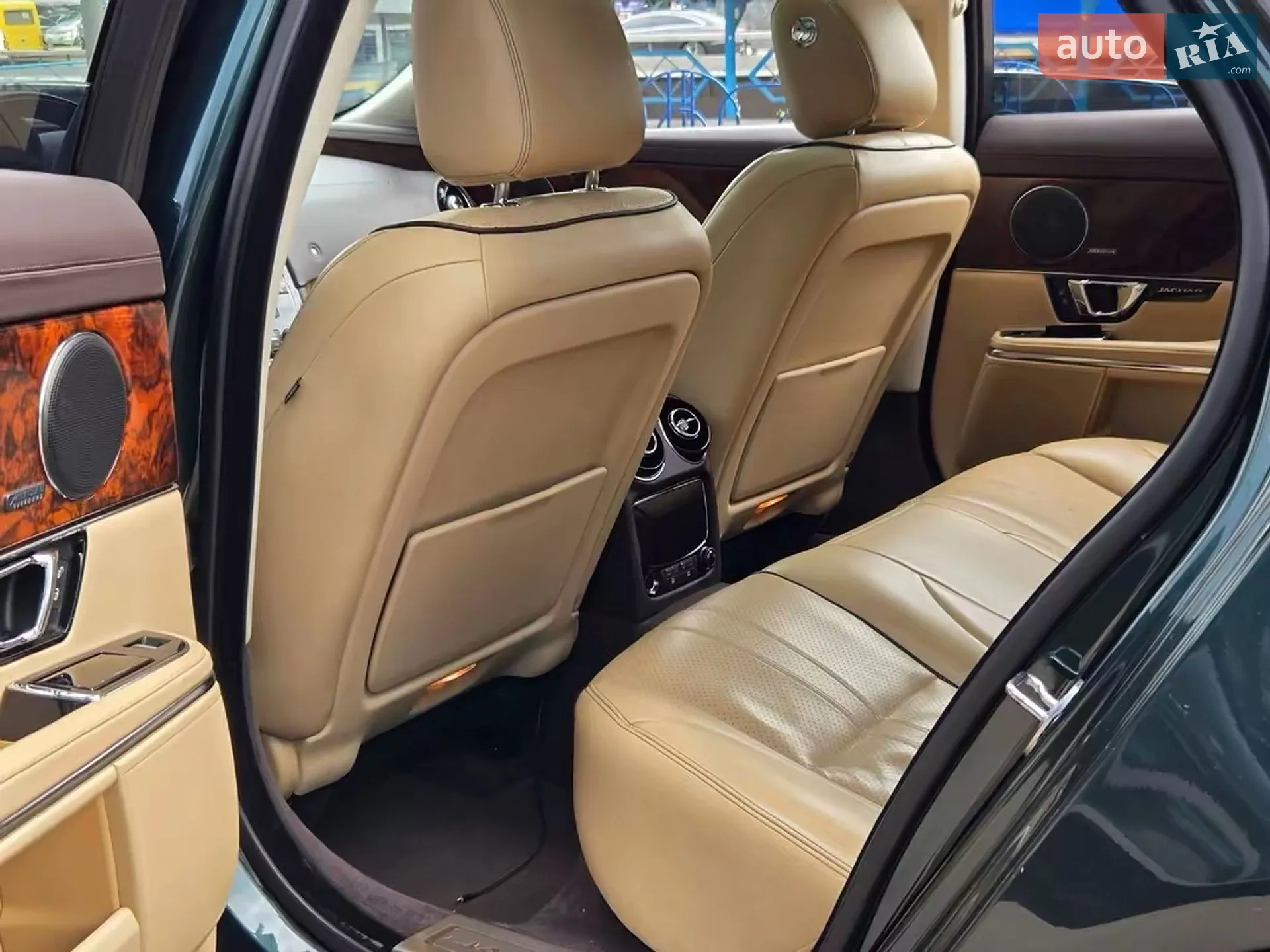2016 Jaguar XJ - мініатюра 17