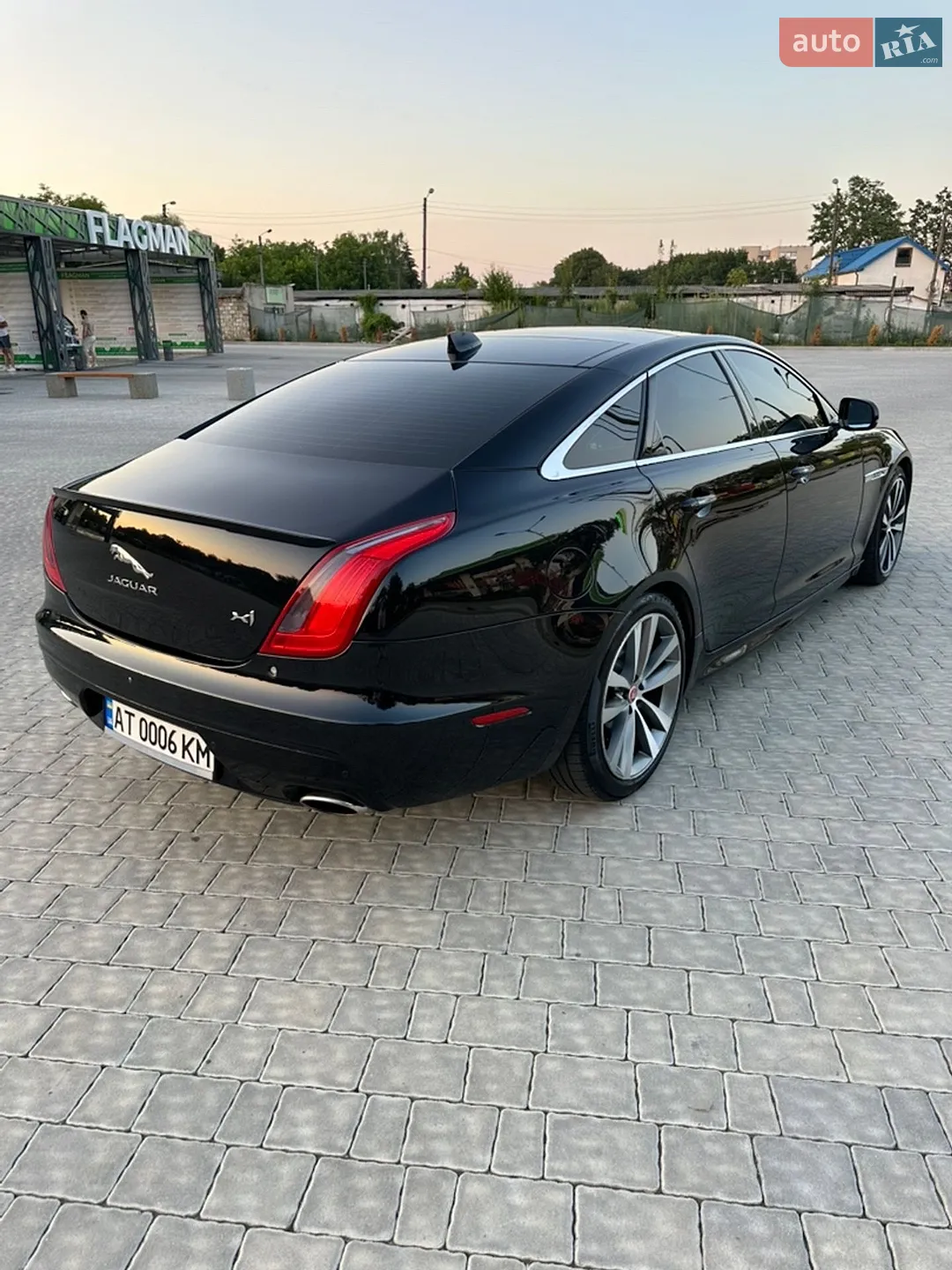 2017 Jaguar XJ - мініатюра 6