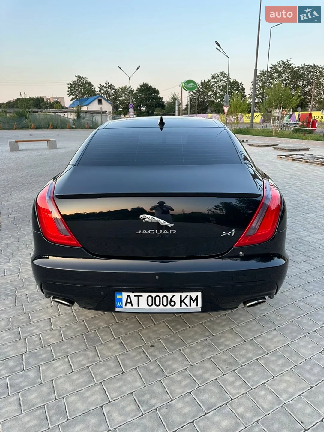 2017 Jaguar XJ - мініатюра 8