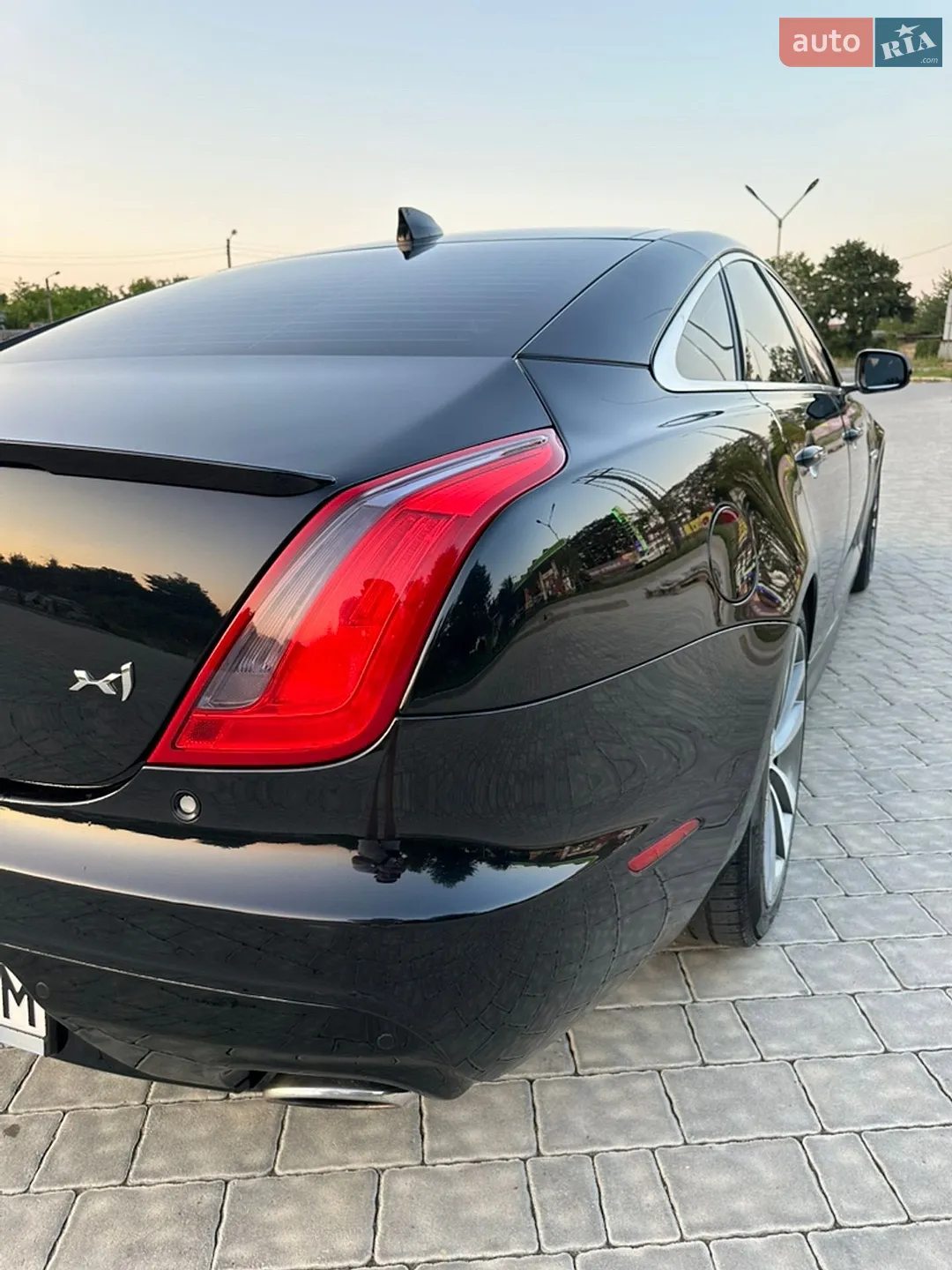 2017 Jaguar XJ - мініатюра 10