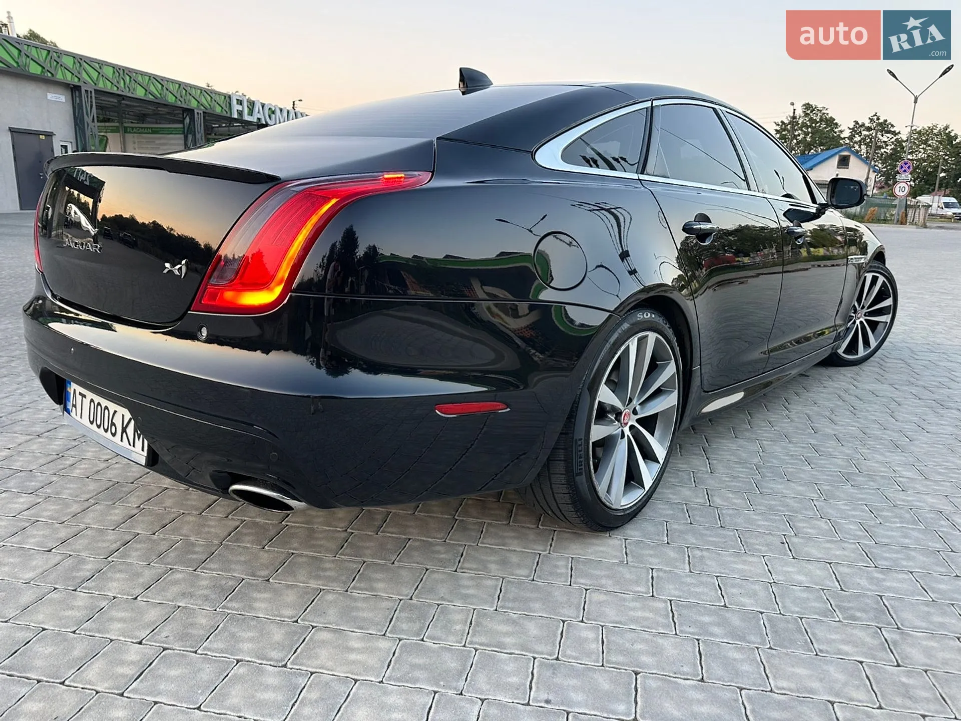 2017 Jaguar XJ - мініатюра 42