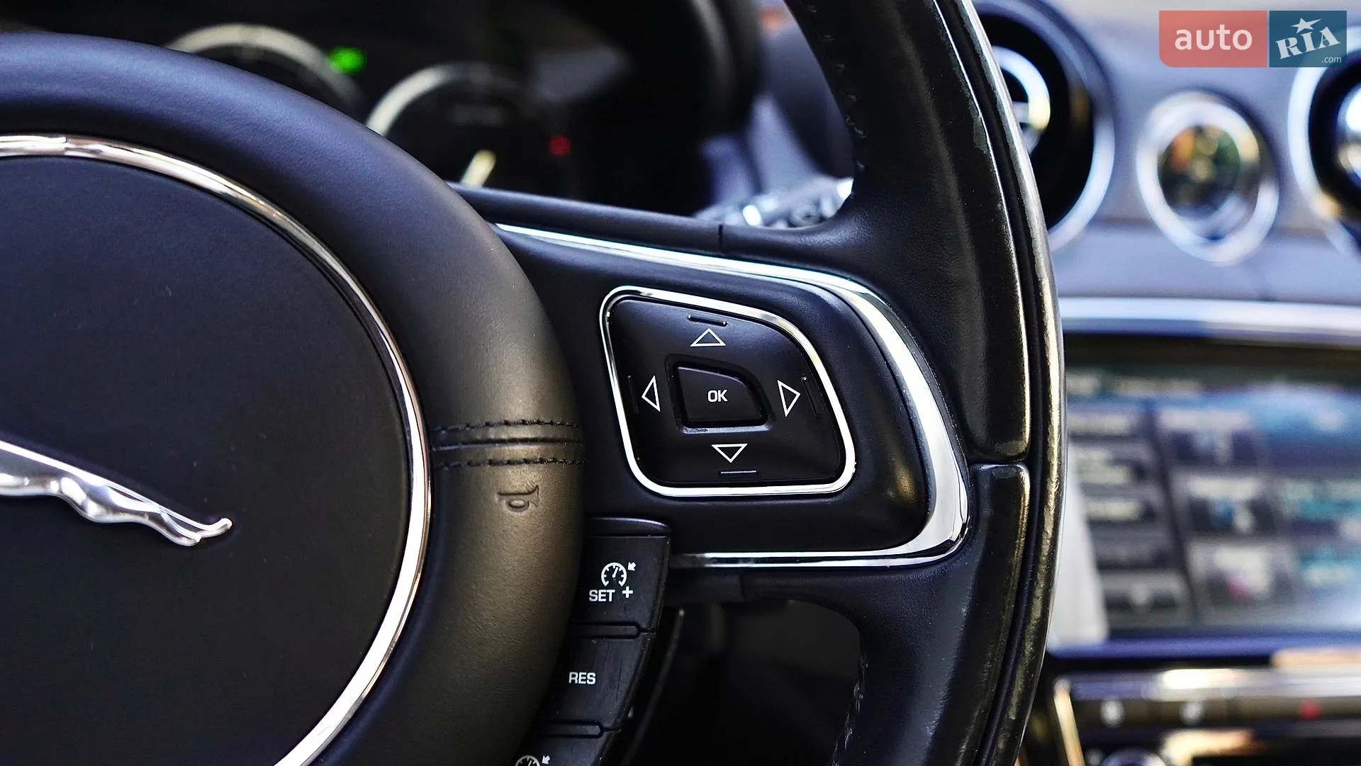 2015 Jaguar XJ - мініатюра 36