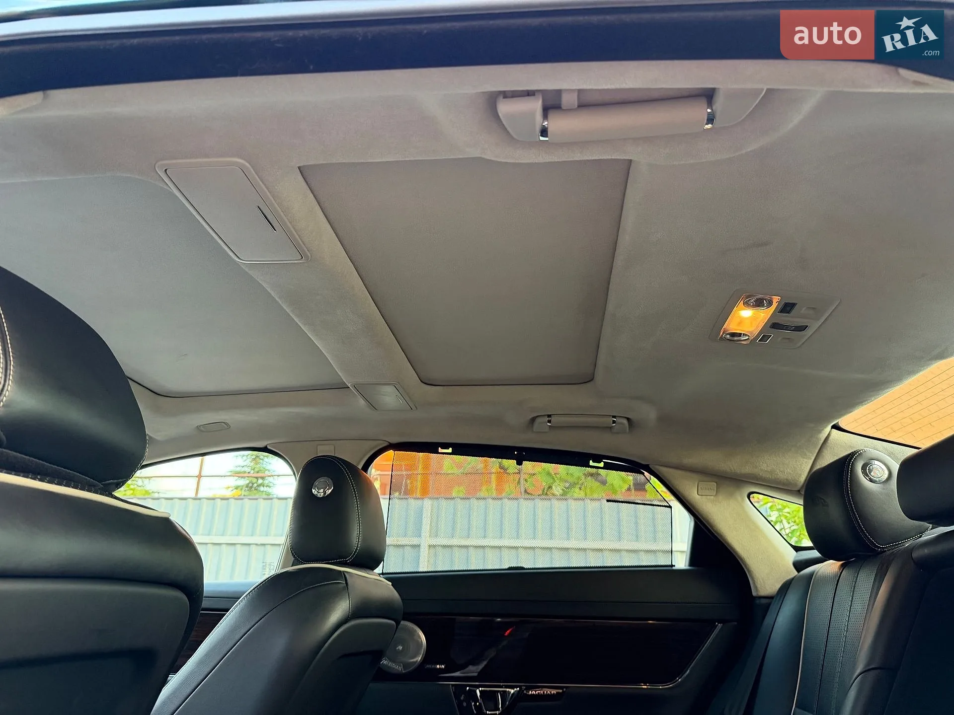 2015 Jaguar XJ - мініатюра 22