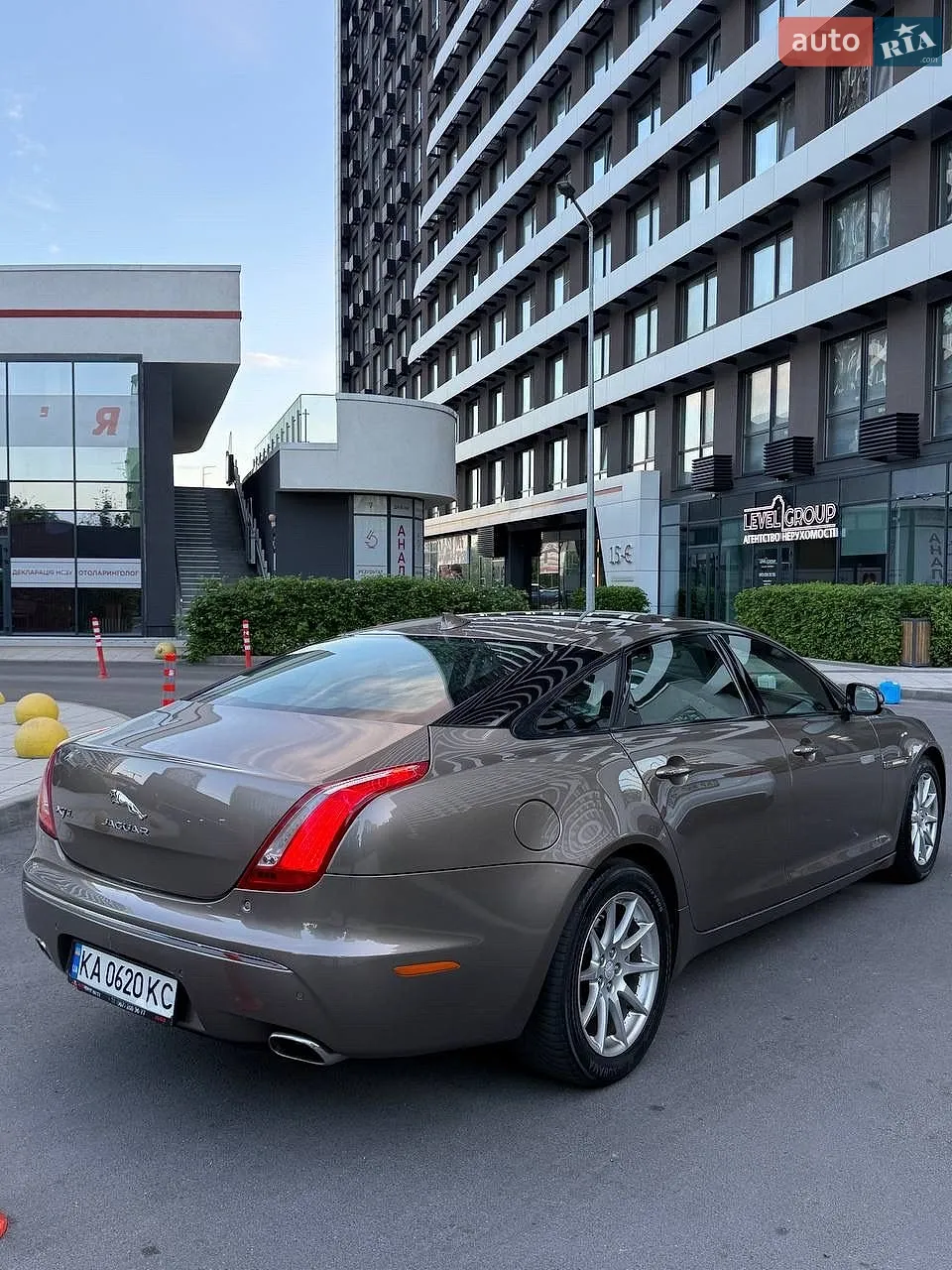 2015 Jaguar XJ - мініатюра 5