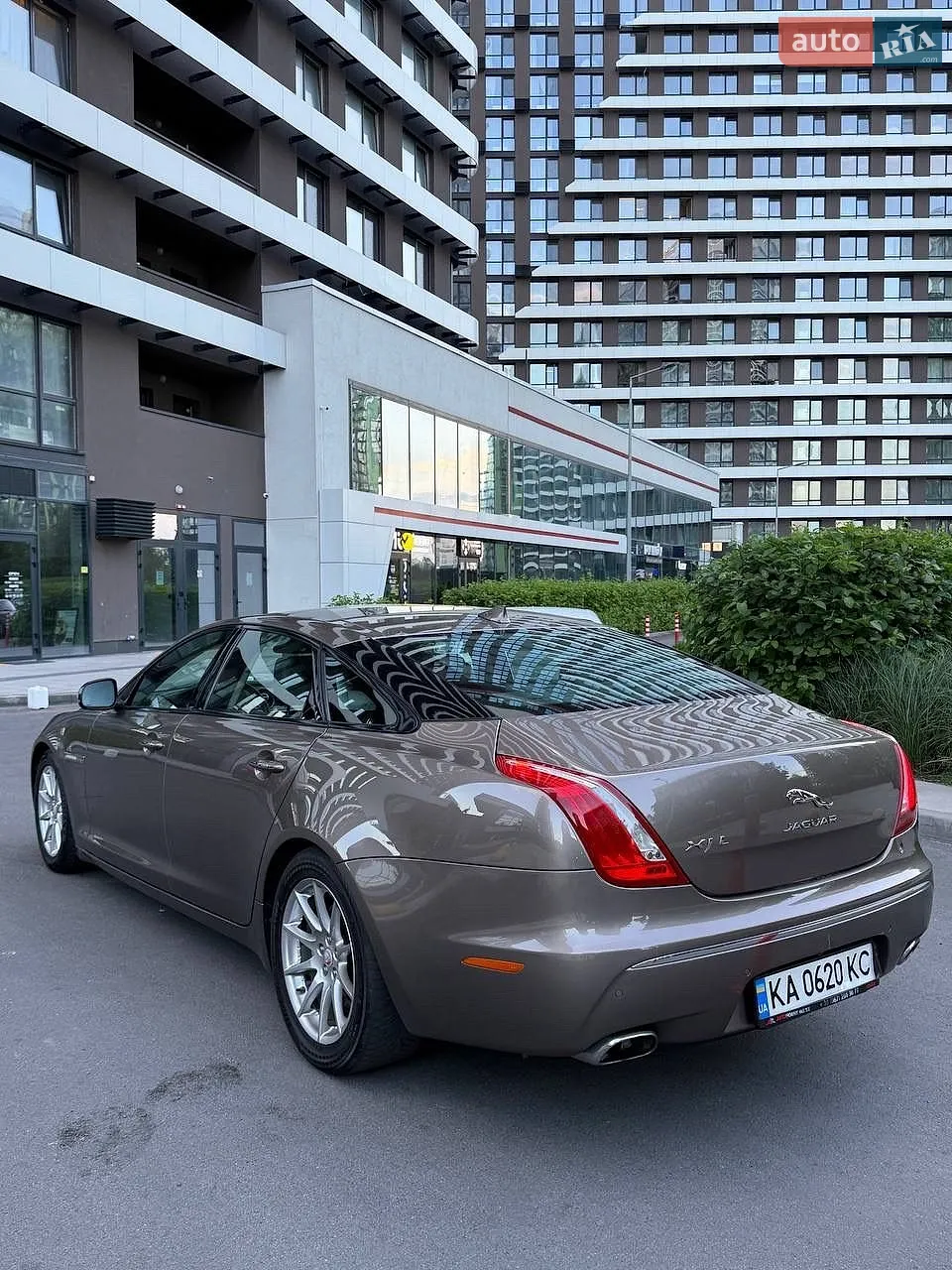 2015 Jaguar XJ - мініатюра 4