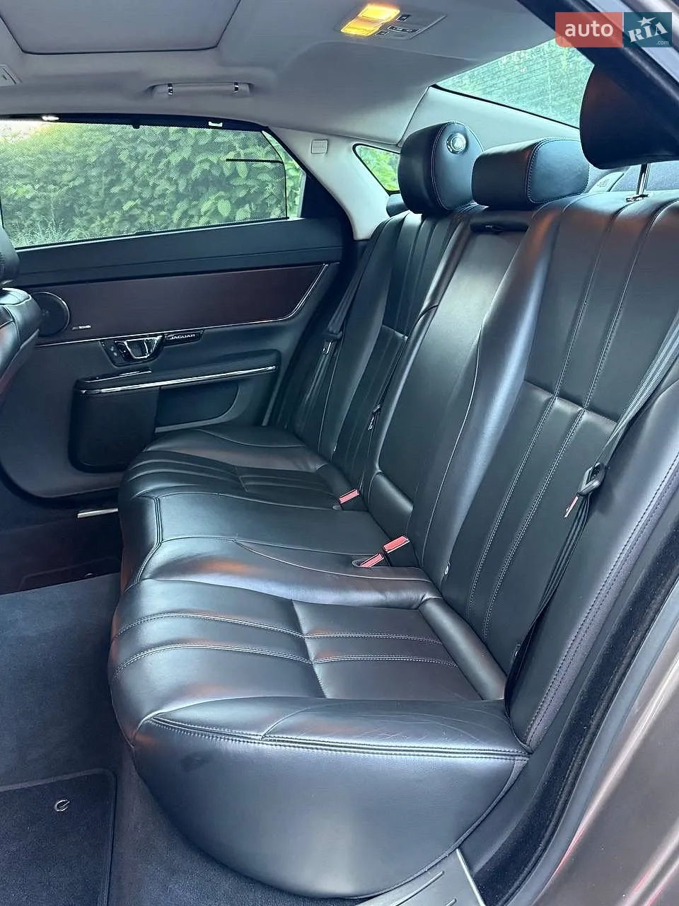 2015 Jaguar XJ - мініатюра 14