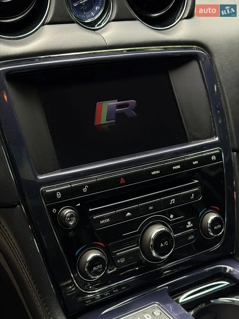2012 Jaguar XJ - мініатюра 43