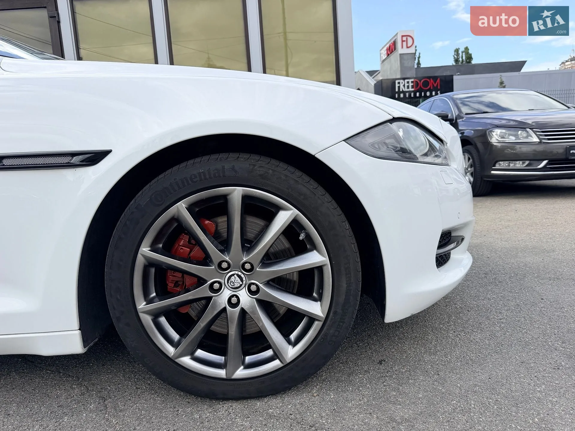 2013 Jaguar XJ - мініатюра 33