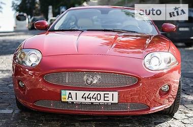 Купе Jaguar XK 2008 в Киеве