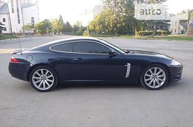 Купе Jaguar XK 2007 в Івано-Франківську