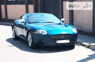 Купе Jaguar XK 2007 в Львове