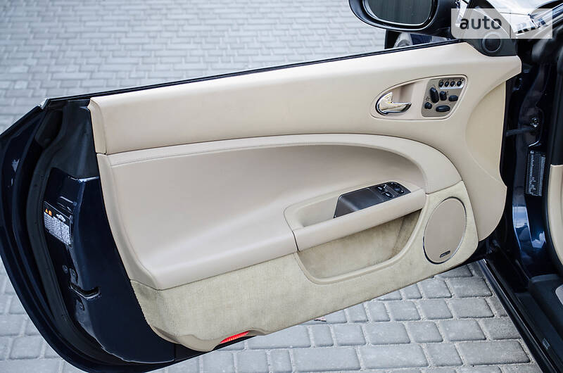 Кабріолет Jaguar XK 2008 в Києві