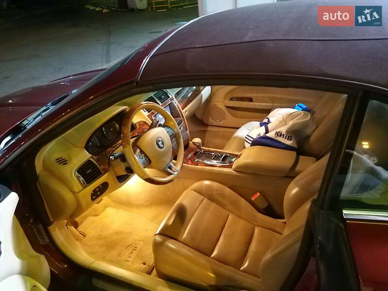 Кабриолет Jaguar XK 2008 в Киеве