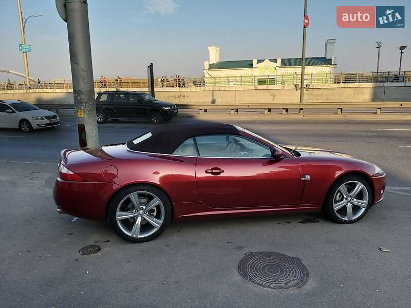 Кабриолет Jaguar XK 2008 в Киеве