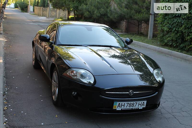 Купе Jaguar XK 2007 в Макіївці