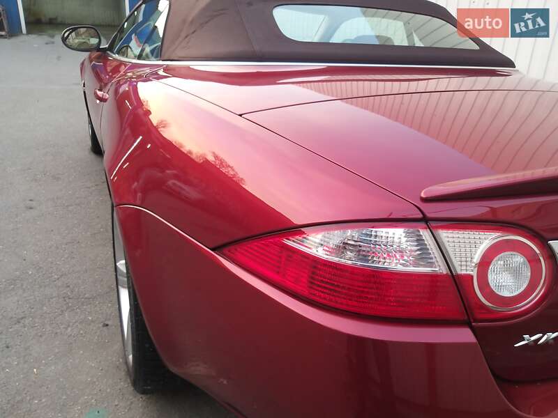 Кабриолет Jaguar XK 2008 в Киеве
