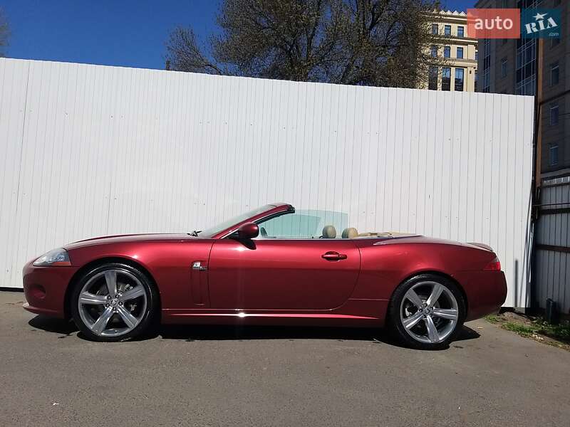 Кабриолет Jaguar XK 2008 в Киеве