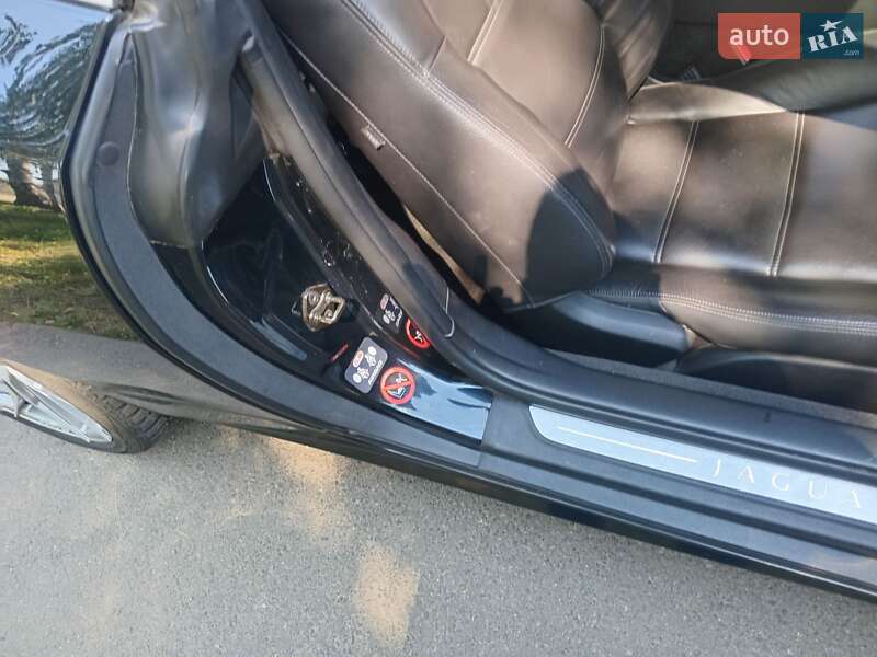Купе Jaguar XK 2007 в Киеве