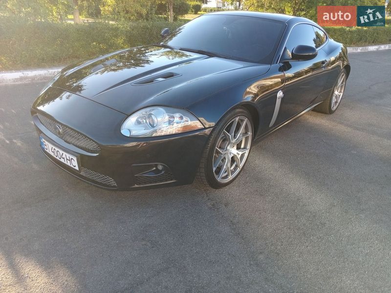 Купе Jaguar XK 2007 в Киеве