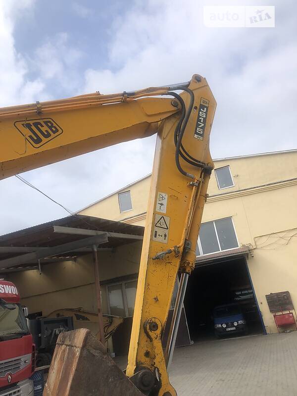 Екскаватор навантажувач JCB 175 2006 в Калуші