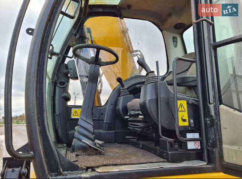 Колісний екскаватор JCB 175 2008 в Одесі