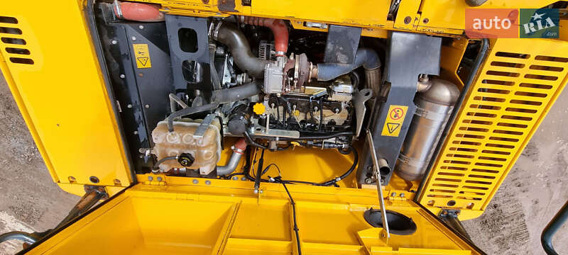 Гусеничный экскаватор JCB 220 2020 в Одессе