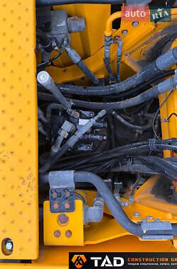 Гусеничный экскаватор JCB 220 2018 в 