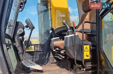 Гусеничный экскаватор JCB 220 2014 в 