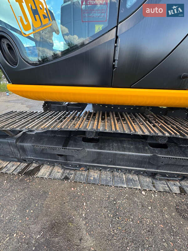 Экскаватор погрузчик JCB 220 2021 в Киеве