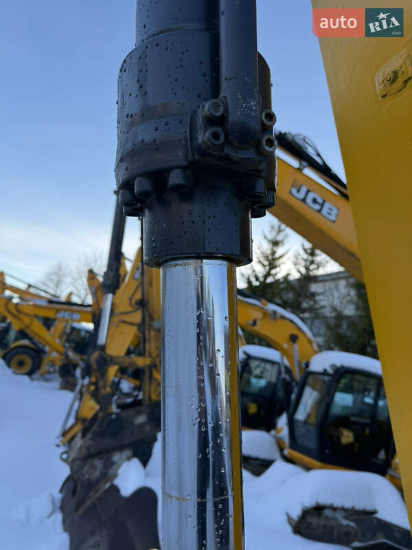 Гусеничний екскаватор JCB 220 2021 в Одесі
