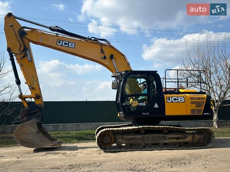 Гусеничный экскаватор JCB 220 2016 в Ивано-Франковске