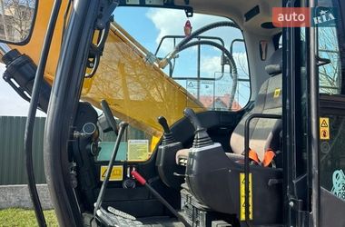 Гусеничный экскаватор JCB 220 2016 в Ивано-Франковске