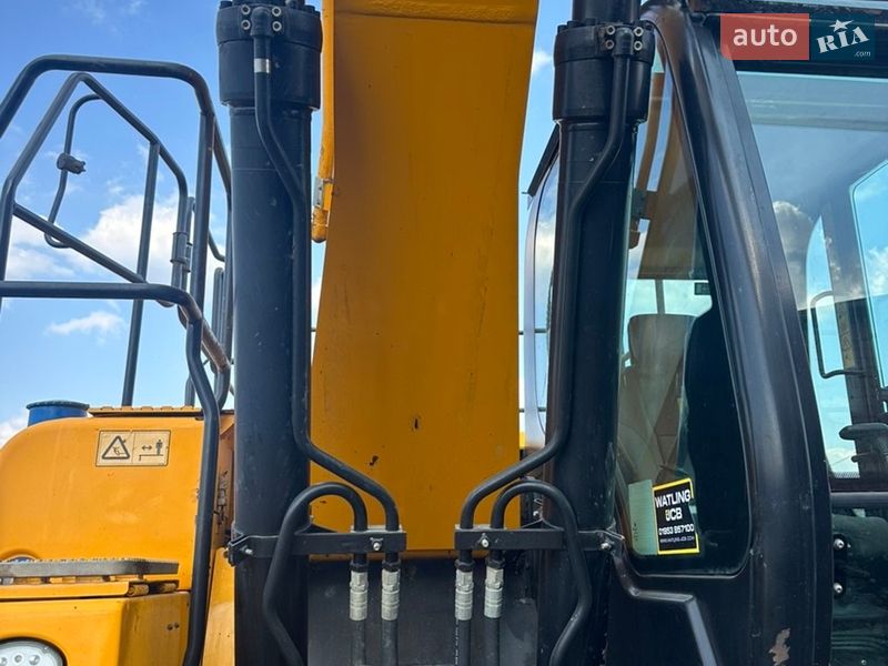 Гусеничный экскаватор JCB 220 2016 в Ивано-Франковске