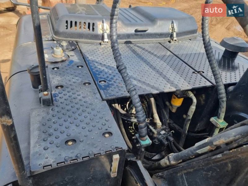 Гусеничный экскаватор JCB 220 2015 в Одессе