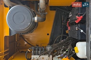 Гусеничный экскаватор JCB 220 2017 в Харькове
