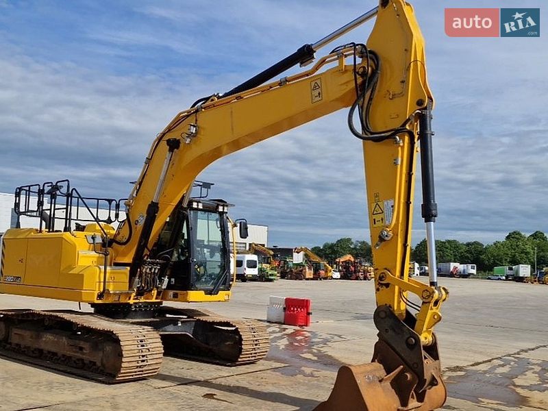 Гусеничный экскаватор JCB 220 2021 в Ровно