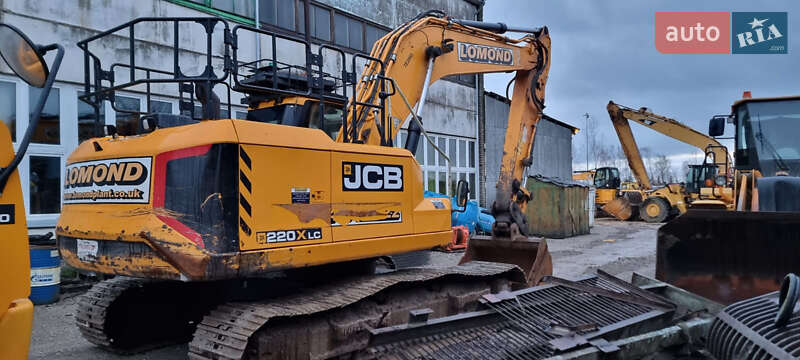 Гусеничный экскаватор JCB 220LC Xtra 2019 в Самборе