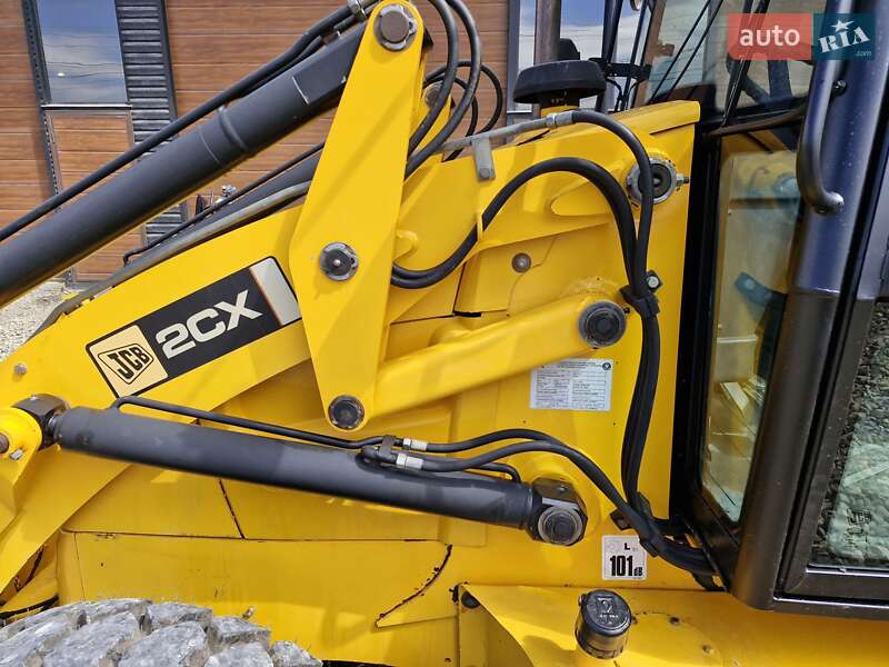 Экскаватор погрузчик JCB 2CX 2008 в Черновцах