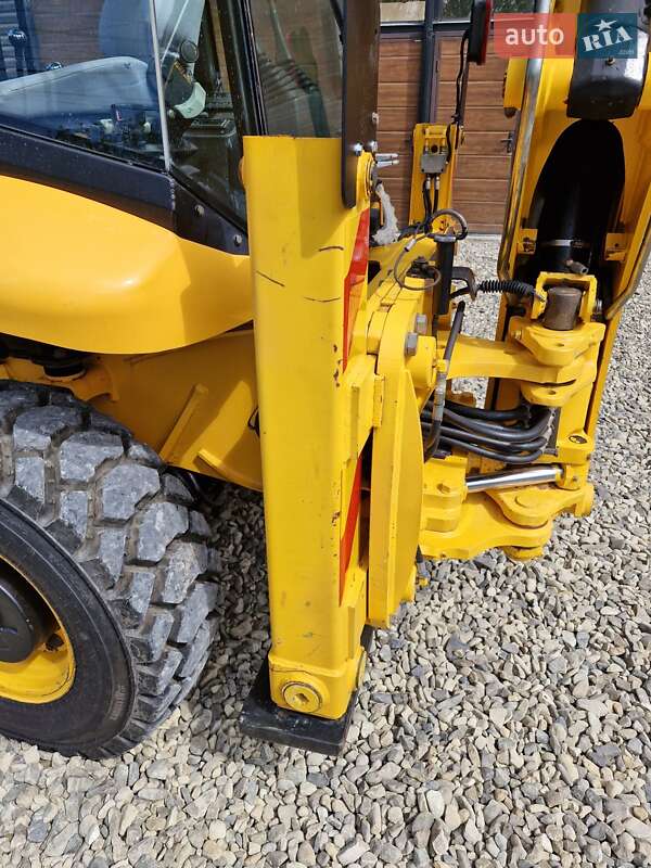 Экскаватор погрузчик JCB 2CX 2008 в Черновцах