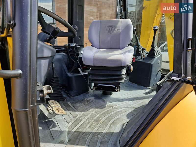 Экскаватор погрузчик JCB 2CX 2008 в Черновцах