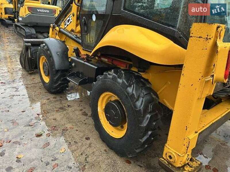 Экскаватор погрузчик JCB 2CX 2013 в Киеве