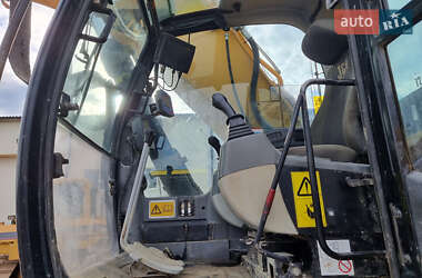 Гусеничный экскаватор JCB 330 2010 в 