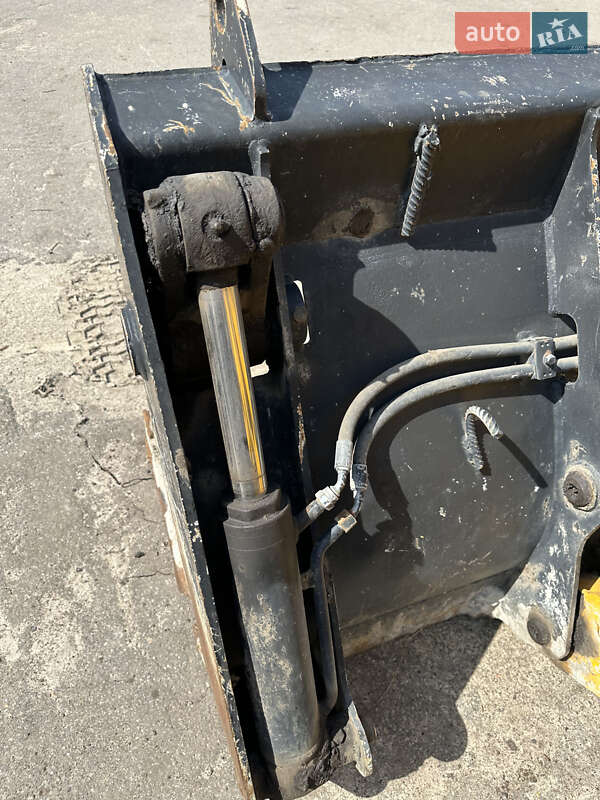 Экскаватор погрузчик JCB 3CX Sitemaster 2013 в Харькове фото 28 Экскаватор погрузчик JCB 3CX Sitemaster 2013 в Харькове