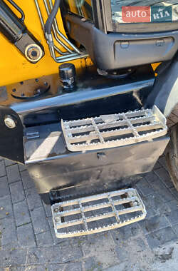 Экскаватор погрузчик JCB 3CX Super 2012 в 