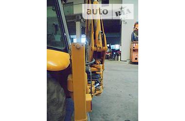 Экскаватор погрузчик JCB 3CX 2005 в Одессе